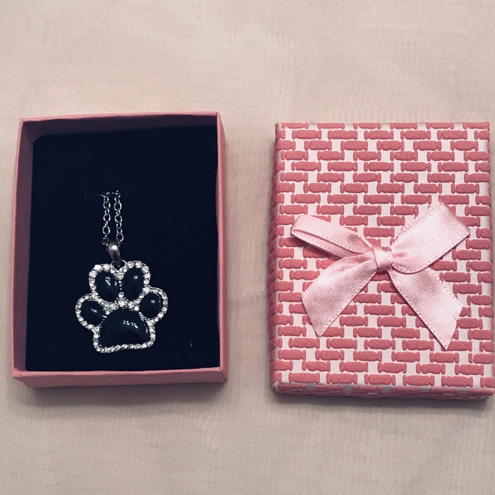 New dog paw necklace/pendant
